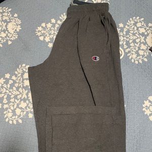 Champion, medium, grey